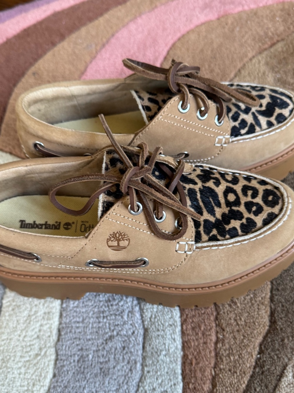 Timberland Tan Suede Boat Shoes with Leopard Print Vamp size 7 - Picture 4 of 12